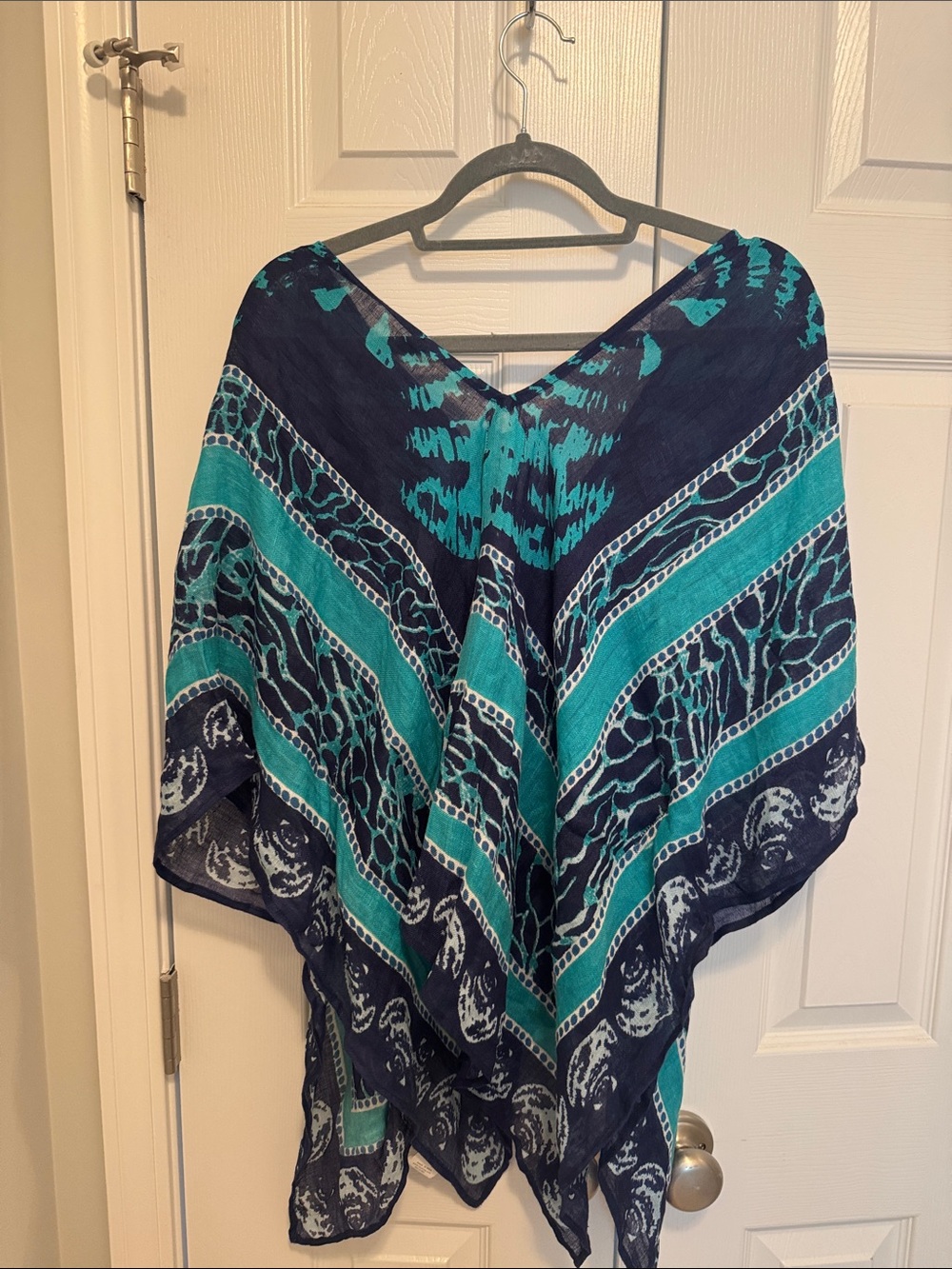 Navy & Teal Patterned V-Neck Poncho - Picture 3 of 3